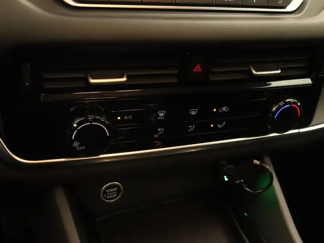 Nissan QASHQAI 1.3 MHEV Visia 2022 Benzine 26