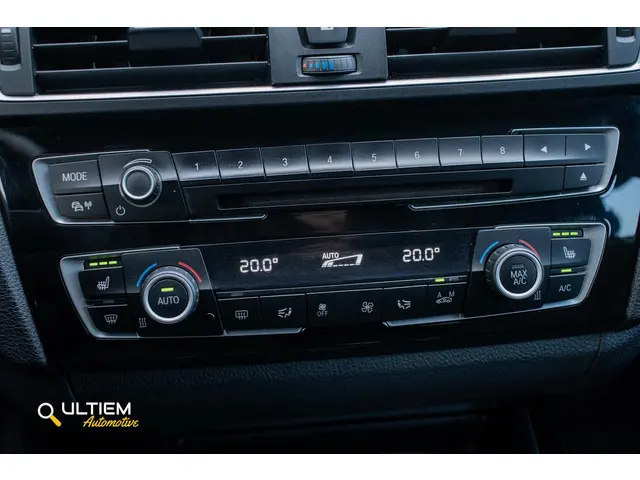 BMW 1 Serie 118i 2016 Benzine 12