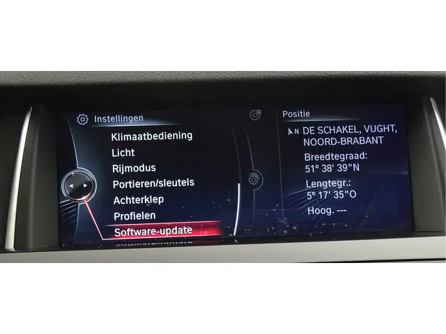 BMW 5 Serie Touring 520i Luxury Edition 2013 Benzine 55