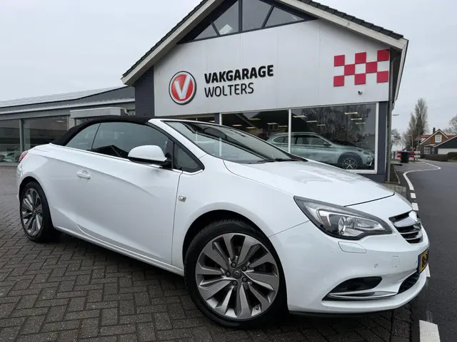 Opel Cascada 2