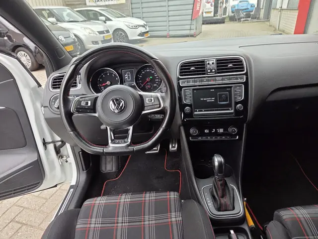Volkswagen Polo 1.8 TSI GTI 2017 Benzine 11