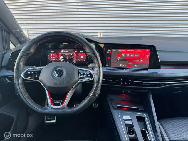 Volkswagen Golf 2.0 TSI GTI CLUBSPORT 2021 Benzine 19