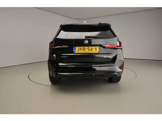 BMW iX1 eDrive20 2025 Elektrisch 3