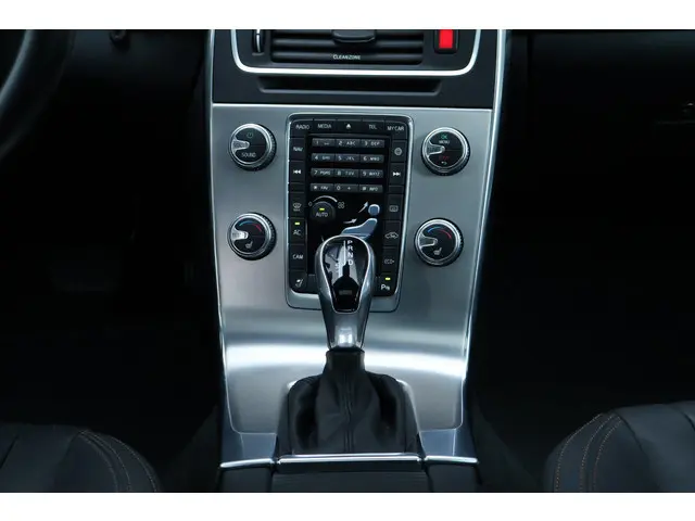 Volvo V60 Cross Country 2.0 D3 Polar+ 2018 Diesel 30