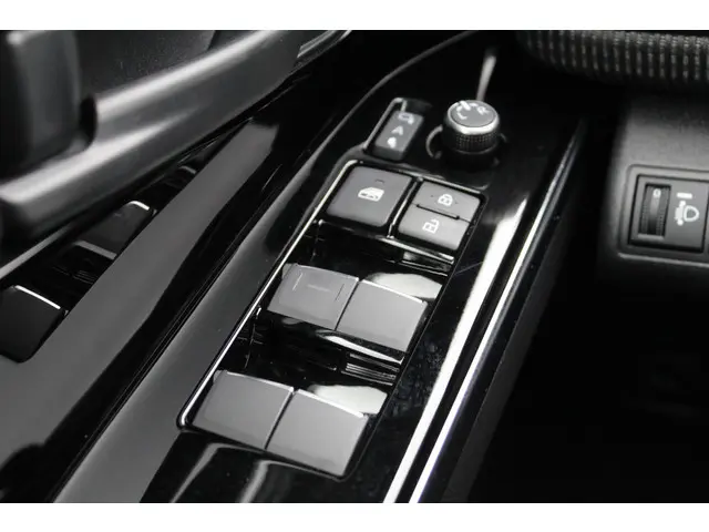 Toyota bZ4X Dynamic 71 kWh 2024 Elektrisch 28