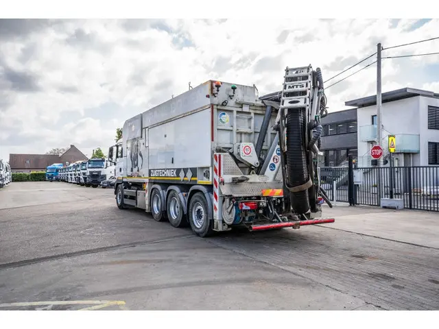 MAN TGS 32.540 8x4-4 BL + MTS 2013 Diesel 5