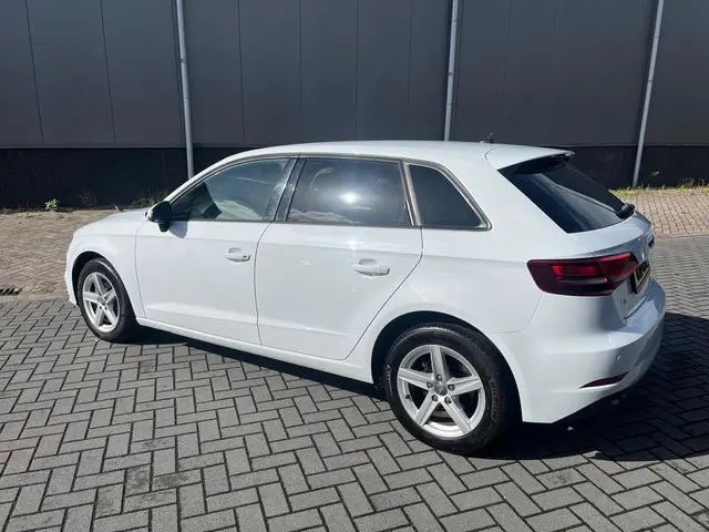 Audi A3 SPORTBACK 30 TDI 2019 Diesel 7