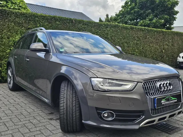 Audi A4 allroad quattro 2.0 TFSI Pro Line 2013 Benzine 3