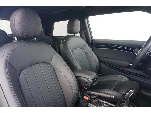 MINI 3-Deurs John Cooper Works Essential 2022 Benzine 9