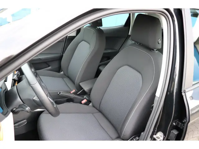 SEAT Arona 1.0 TSI Style Business Intense 2021 Benzine 4