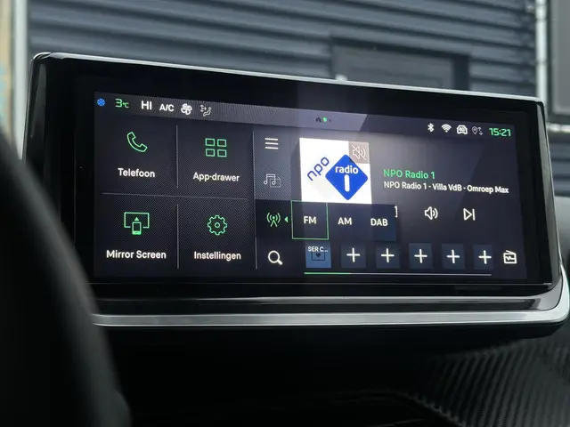 Peugeot 2008 1.2T 130pk Automaat Allure 2024 Benzine 16