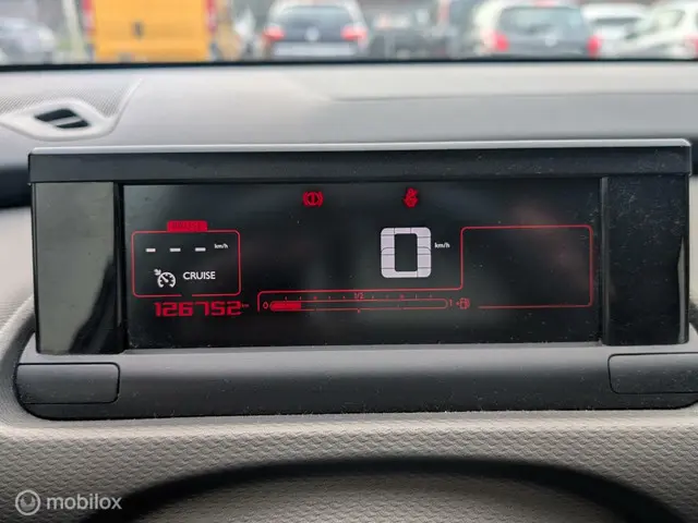 Citroën C4 Cactus 1.2 PureTech Business 2015 Benzine 17