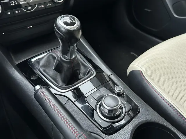 Mazda 3 2.0 GT-M 2013 Benzine 17