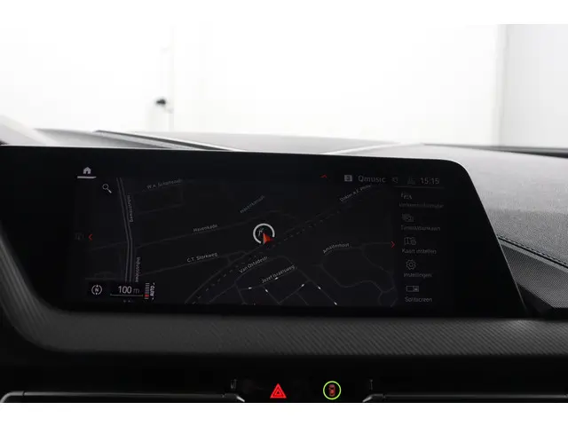 BMW 1 Serie 118i Executive Edition 2021 Benzine 21