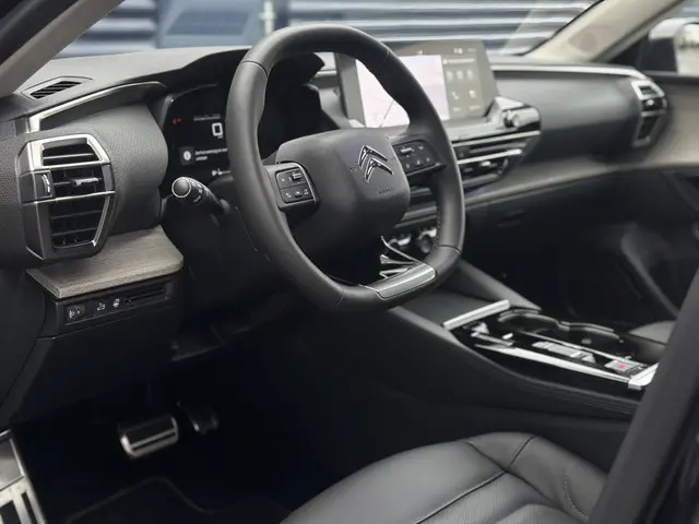 Citroën C5 X 1.2 Hybrid 145pk Max 2026 Hybride Benzine 25