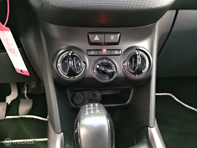 Peugeot 2008 1.2 PureTech Access 2014 Benzine 10