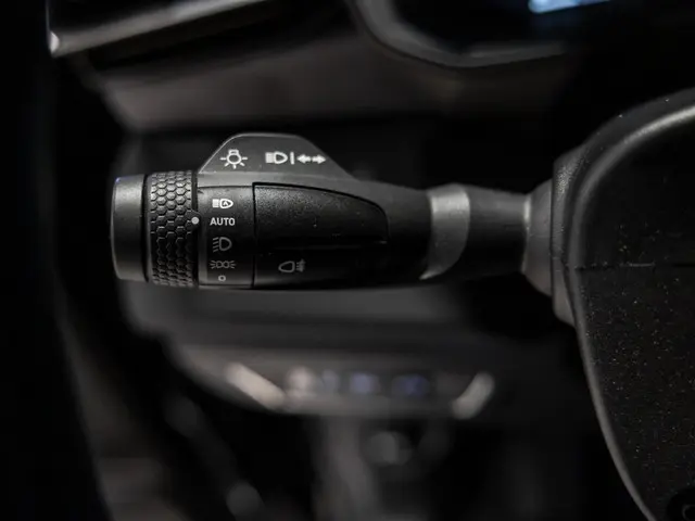 Lynk & Co 01 1.5 2022 Hybride Benzine 25