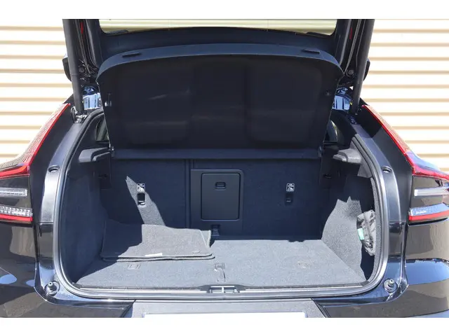 Volvo C40 Recharge Plus 69 kWh 2023 Elektrisch 16