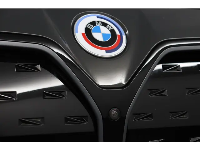 BMW i4 eDrive40 High Executive 84 kWh 2022 Elektrisch 35