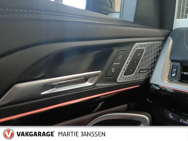 BMW iX1 XDrive30 67 kWh 2024 Elektrisch 24