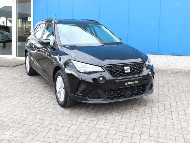 SEAT Arona 1.0 TSI Style Business Intense 2021 Benzine 18