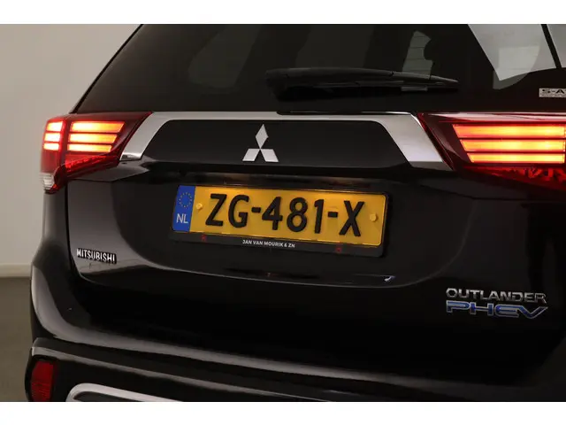 Mitsubishi Outlander 2.4 PHEV Pure 2019 Hybride Benzine 20