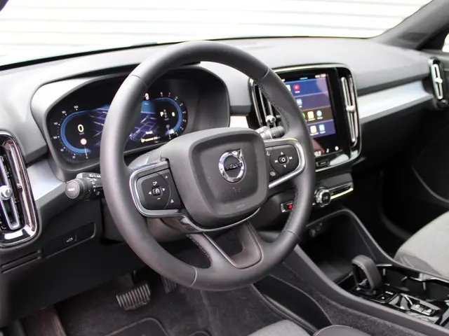 Volvo XC40 2.0 B4 Plus Dark 2025 Benzine 11