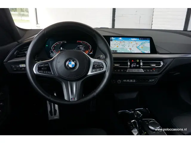 BMW 1 Serie 118i 2020 Benzine 11
