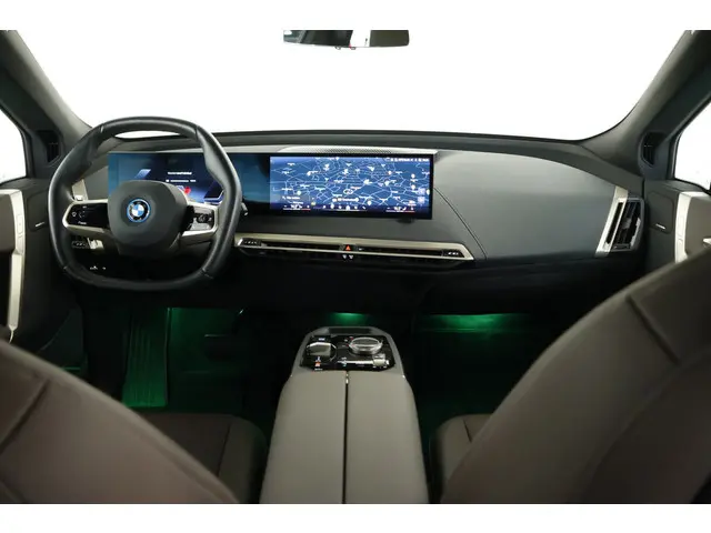 BMW iX xDrive50 Sport SKY 112 kWh 2023 Elektrisch 35