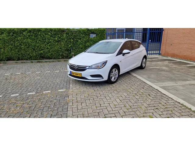Opel Astra 1.4 Online Ed. Automaat 2017 Benzine