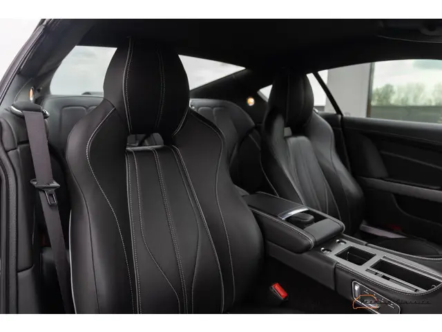 Aston Martin V12 Virage 6.0 V12 2012 Benzine 8