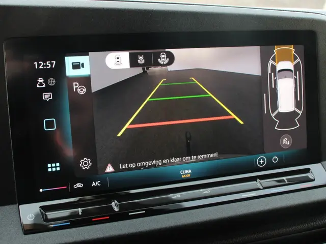 Volkswagen Caddy Cargo Maxi 2.0 TDI Style 2023 Diesel 24