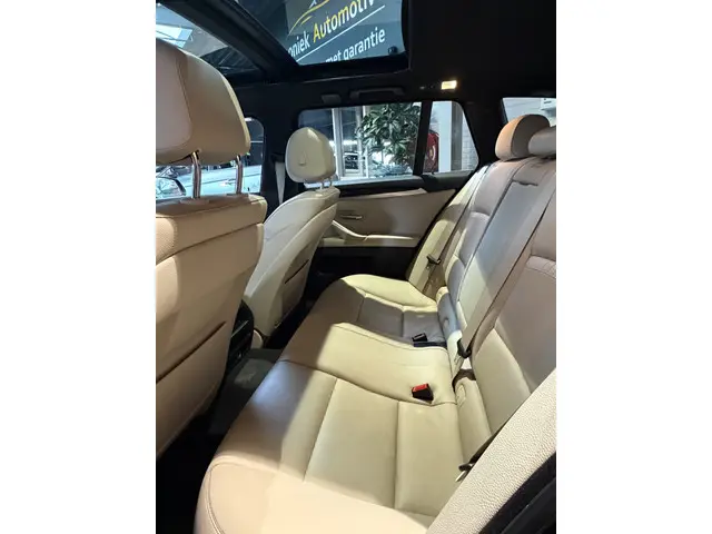 BMW 5 Serie Touring 528i High Executive 2016 Benzine 10