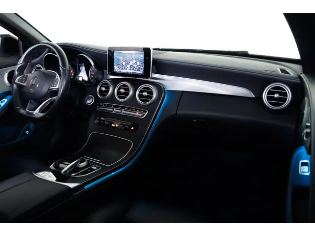 Mercedes-Benz C-Klasse Cabrio 200 AMG Line 2018 Benzine 4
