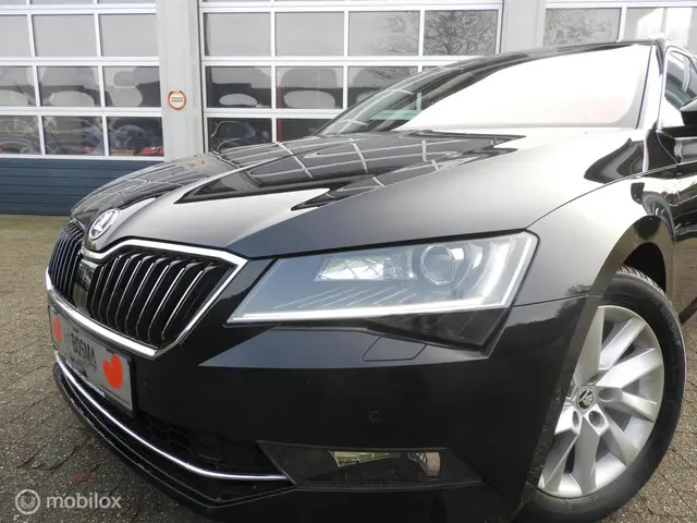 Škoda Superb 2