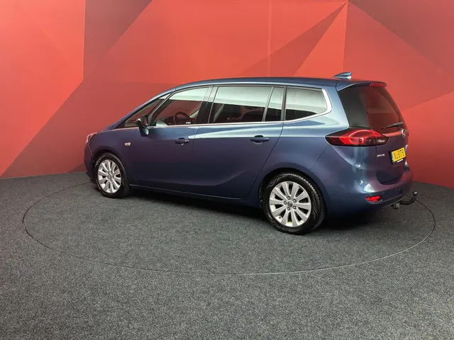 Opel Zafira 1.4 Turbo Business Executive 2017 Benzine 16