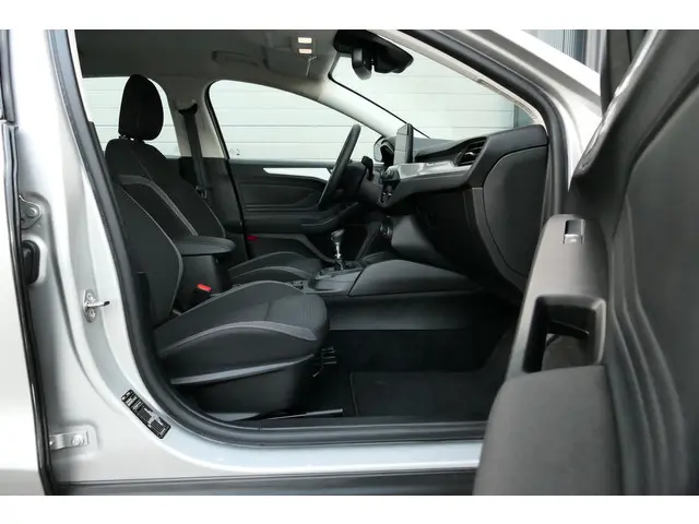 Ford Focus Wagon 1.0 EcoBoost 2020 Benzine 36