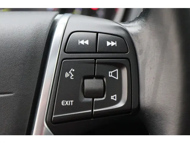 Volvo V40 Cross Country 1.6 T4 Summum 2014 Benzine 37