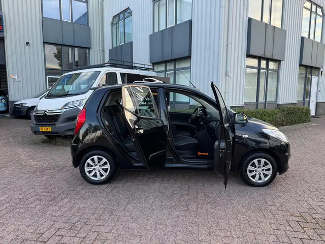 Hyundai i10 1.0 i-Drive Cool 2014 Benzine 6