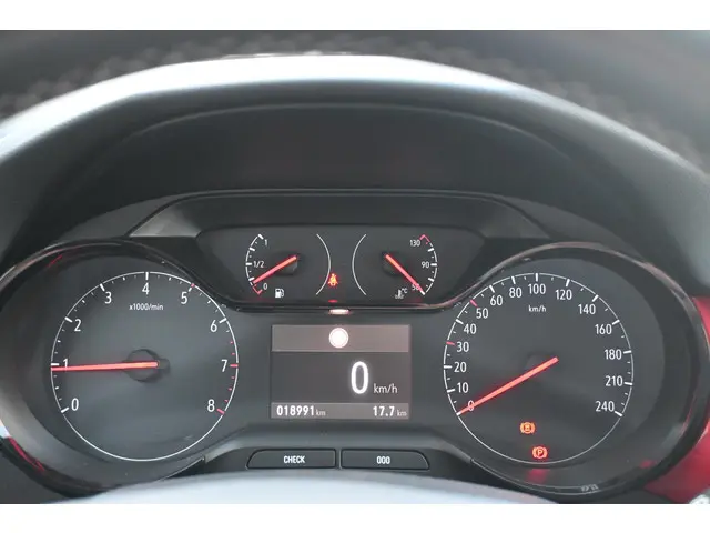 Opel Crossland 1.2 Turbo GS Line 2022 Benzine 17