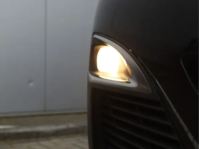 Peugeot 3008 1.6 e-THP Premium 2018 Benzine 9