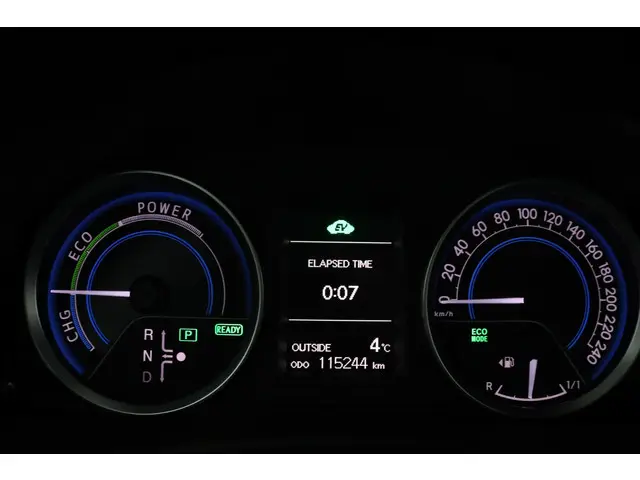 Toyota Auris 1.8 Hybrid Executive 2013 Hybride Benzine 51