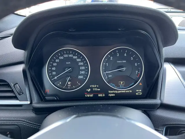 BMW 2 Serie Active Tourer 225xe 2015 Hybride Benzine 19