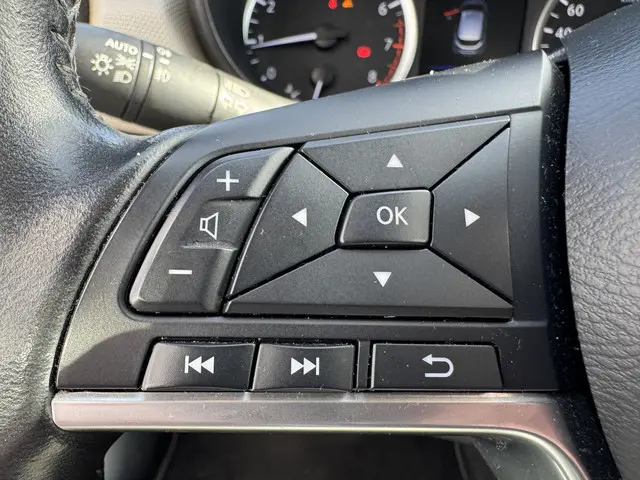 Nissan Micra 1.0 IG-T N-Connecta Trekhaak 2019 Benzine 17