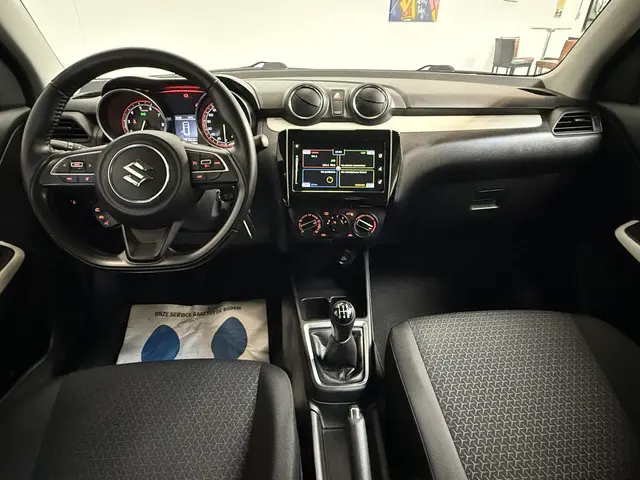 Suzuki Swift 1.2 Select Smart Hybrid 2021 Benzine 4