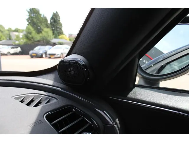 MINI Clubman Clubman Cooper S ALL4 2019 Benzine 23