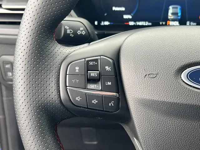 Ford Kuga 2.5 PHEV ST-Line X 2025 Hybride Benzine 25