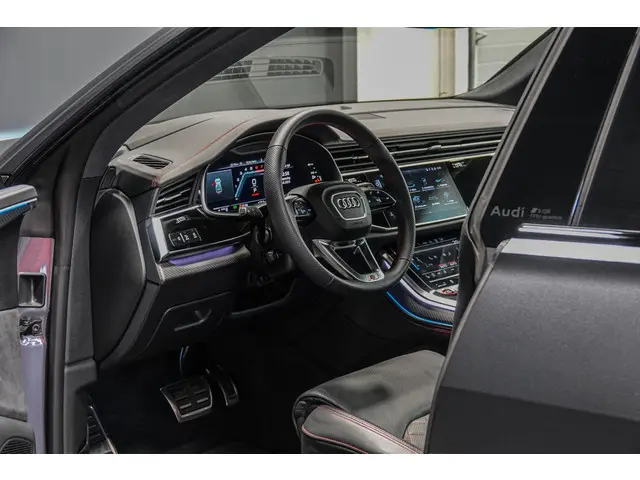 Audi SQ8 4.0 TFSI Quattro 2024 Benzine 6