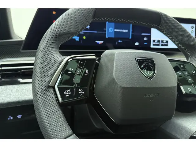 Peugeot e-5008 GT Avantage 73 kWh 2025 Elektrisch 25