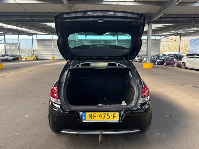 Citroën C4 1.2 PureTech Feel Collection 2017 Benzine 9